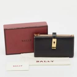 Pre Owned Bally Black Leather Amy  Zip Around French Wallet