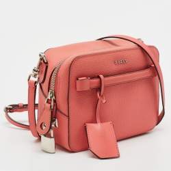 Pre Owned Bally Pink Textured Leather Zip Camera Crossbody Bag