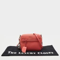 Pre Owned Bally Pink Textured Leather Zip Camera Crossbody Bag