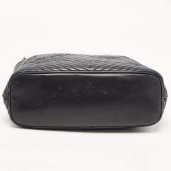Pre Owned Bally Black Quilted Leather Zip Shoulder Bag
