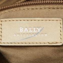 Pre Owned Bally Cream Leather Front Zip Pocket Hobo