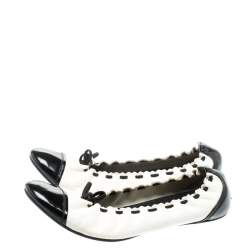 Bally Monochrome Leather Sayana Cap Toe Scrunch Ballet Flats Size 40