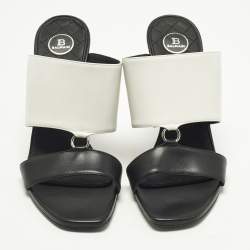 مملوكة مسبقًا Balmain Size 39 Black/White Leather Slide Sandals