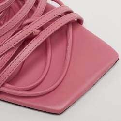 مملوكة مسبقًا Black Suede Studio Size 40 Pink Leather Ankle Strap Sandals