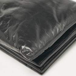 مملوكة مسبقًا Bottega Veneta Black Padded Leather Bifold Clutch
