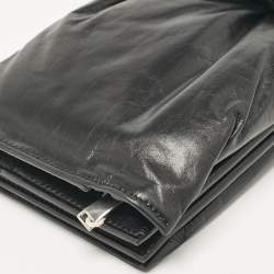 مملوكة مسبقًا Bottega Veneta Black Padded Leather Bifold Clutch