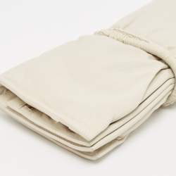 مملوكة مسبقًا Bottega Veneta Off-White Padded Leather Bifold Clutch