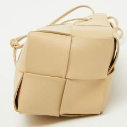 Pre Owned Bottega Veneta Porridge Cream Leather Mini Cassette Bucket Bag