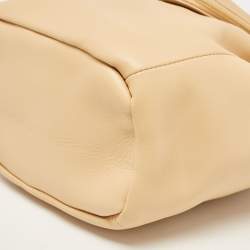 مملوكة مسبقًا Bottega Veneta Beige Leather Beak Shoulder Bag