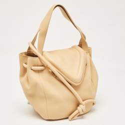 مملوكة مسبقًا Bottega Veneta Beige Leather Beak Shoulder Bag
