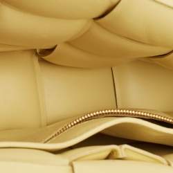 Pre Owned حقيبة كتف بوتيغا فينيتا كاسيت جلد مبطن أصفر بسلسلة