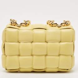 Pre Owned حقيبة كتف بوتيغا فينيتا كاسيت جلد مبطن أصفر بسلسلة