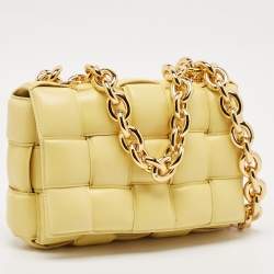 Pre Owned حقيبة كتف بوتيغا فينيتا كاسيت جلد مبطن أصفر بسلسلة