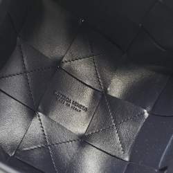 Pre Owned Bottega Veneta Navy Blue Intrecciato Leather Small Cassette Bucket Bag