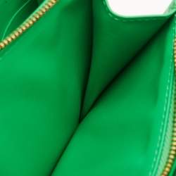 مملوكة مسبقًا محفظة بوتيغا فينيتا سحاب ملتف جلد انتريشياتو خضراء