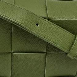 Pre Owned Bottega Veneta Cassette Medium Green Intrecciato Leather Shoulder Bag