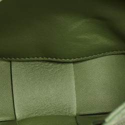 Pre Owned Bottega Veneta Cassette Medium Green Intrecciato Leather Shoulder Bag