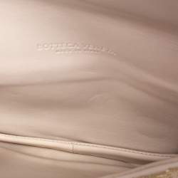 مملوكة مسبقًا حقيبة كلتش بوتيغا فينيتا إينفيلوب ستينغراى بيج 