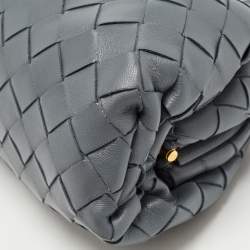 مملوكة مسبقًا Bottega Veneta Grey Intrecciato Leather Mini The Pouch Bag