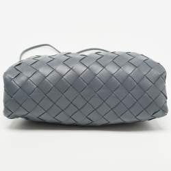 مملوكة مسبقًا Bottega Veneta Grey Intrecciato Leather Mini The Pouch Bag