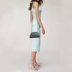 مملوكة مسبقًا Bottega Veneta Grey Intrecciato Leather Mini The Pouch Bag