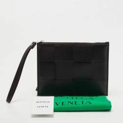Pre Owned Bottega Veneta Black Intrecciato Leather Bill Wristlet Pouch