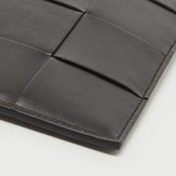 Pre Owned Bottega Veneta Black Intrecciato Leather Bill Wristlet Pouch