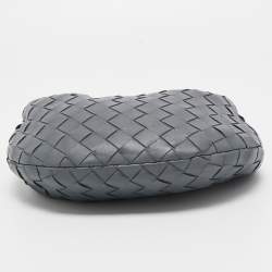 مملوكة مسبقًا Bottega Veneta Grey Intrecciato Leather Mini Jodie Hobo