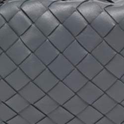 مملوكة مسبقًا Bottega Veneta Grey Intrecciato Leather Mini Jodie Hobo