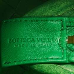 مملوكة مسبقًا حقيبة كروس بوتيغا فينيتا ميني لوب كاميرا جلد إنترشياتو عنابي