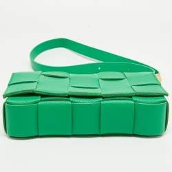 مملوكة مسبقًا Bottega Veneta Green Intrecciato Leather Cassette Shoulder Bag