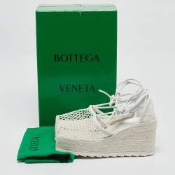 مملوكة مسبقًا Bottega Veneta White Mesh and Leather Wedge Platform Espadrille Ankle Wrap Sandals Size 39