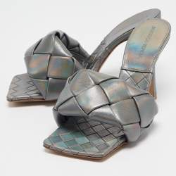 Pre Owned Bottega Veneta Metallic Grey Quilted Leather Lido Slide Sandals Size 38