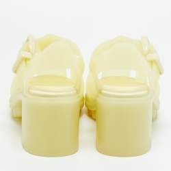 مملوكة مسبقًا صندل بوتيغا فينيتا غيرتي صيد أخضر مطاطي ستراب كاحل مقاس 38