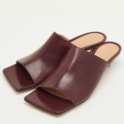 مملوكة مسبقًا حذاء ميول كعب منخفض بوتيغا فينيتا جلد بورغندي مقاس 39