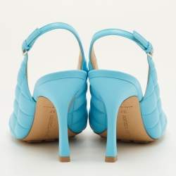 مملوكة مسبقًا صندل بكعب بويتيغا فينيتا جلد مبطن أزرق مقاس 37