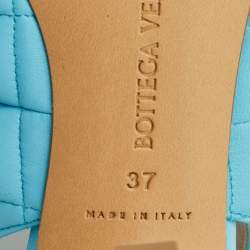 مملوكة مسبقًا صندل بكعب بويتيغا فينيتا جلد مبطن أزرق مقاس 37