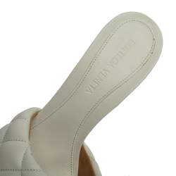 Pre Owned صندل سلايد بوتيغا فينيتا مبطن جلد أبيض مقاس 37