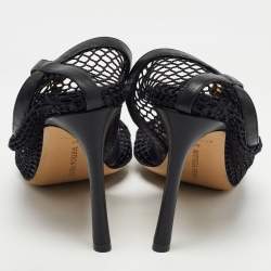مملوكة مسبقًا Bottega Veneta Black Mesh and Leather Trims Chain Embellished Ankle Strap Cuff Pumps Size 38