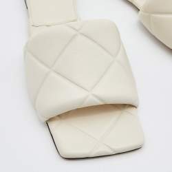 Pre Owned Bottega Veneta Beige Quilted Leather Lido Flat Slides Size 39