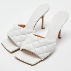 Pre Owned Bottega Veneta White Leather Quilted Slides Size 40