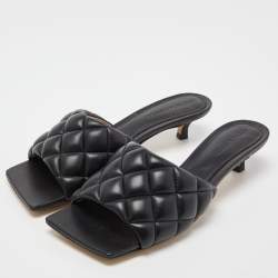 Pre Owned Bottega Veneta Black Quilted Leather  Slides Size  37