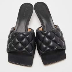 Pre Owned Bottega Veneta Black Quilted Leather  Slides Size  37