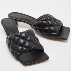 Pre Owned Bottega Veneta Black Quilted Leather  Slides Size  37