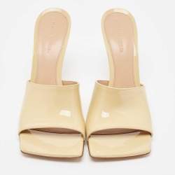 Pre Owned Bottega Veneta Beige Patent Stretch Mules Size 39