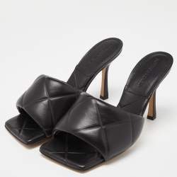 Pre Owned Bottega Veneta Black Quilted Leather Lido Slide Sandals Size 38