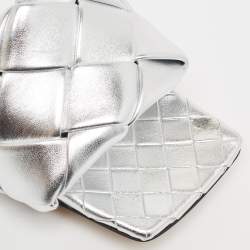 Pre Owned صندل سلايد فلات بوتيغا فينيتا ليدو جلد إنترشياتو فضي مقاس 38