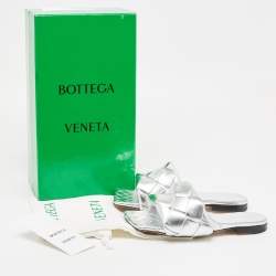 Pre Owned صندل سلايد فلات بوتيغا فينيتا ليدو جلد إنترشياتو فضي مقاس 38