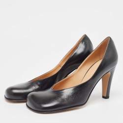 مملوكة مسبقًا Bottega Veneta Black Leather Square Toe Pumps Size 37