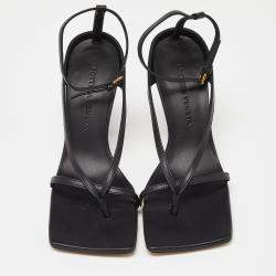 Pre Owned Bottega Veneta Leather Ankle Strap Thong Sandals 35